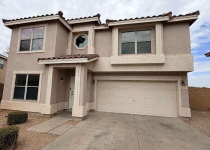 571 E Reflection Place - Photo 1