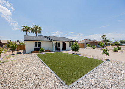 2519 W Vineyard Road - Photo 1