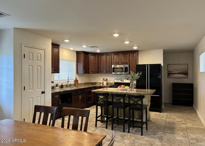 524 W 18th Street - Photo 1