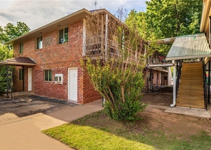 319 E Edwards Street - Photo 1