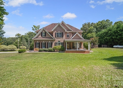 7107 Nesbit Road - Photo 1