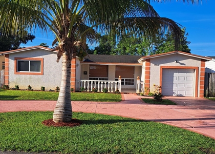 7716 Alhambra Boulevard - Photo 1