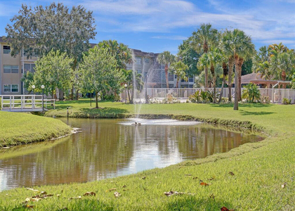 5041 W Oakland Park Boulevard - Photo 1