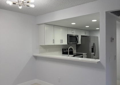 1041 Nw 124th Avenue - Photo 1