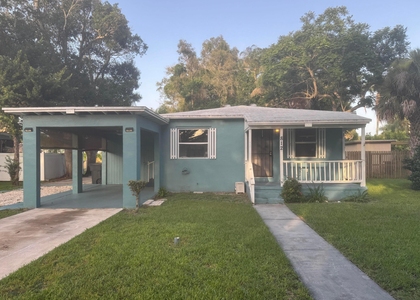 812 Texas Court - Photo 1
