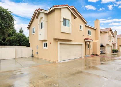 3032 Potrero - Photo 1