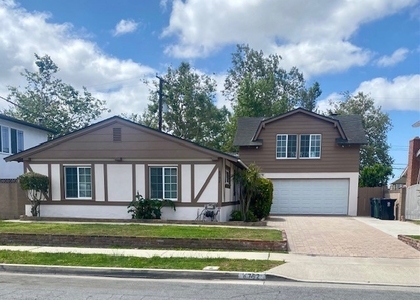 8792 De Ville Circle - Photo 1