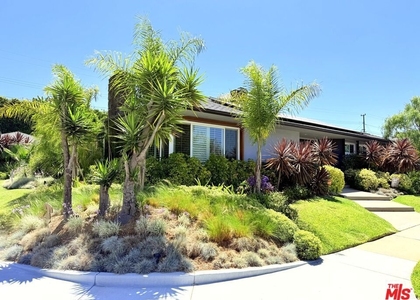5500 Shenandoah Avenue - Photo 1