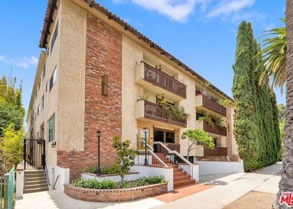 1114 12th Street - Photo 1