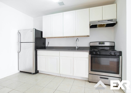 244 MacDougal St #2 - Photo 1