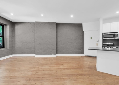 East 95th Street - Photo 1