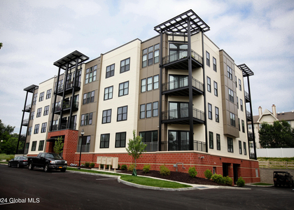 308 Excelsior Avenue - Photo 1