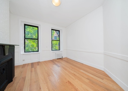 340 W 17th Street - Photo 1