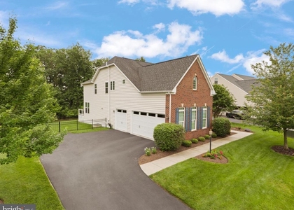 41595 Revival Drive - Photo 1