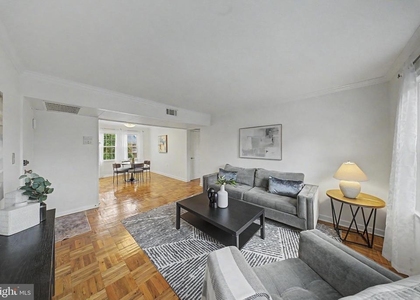 6607 Potomac Avenue - Photo 1