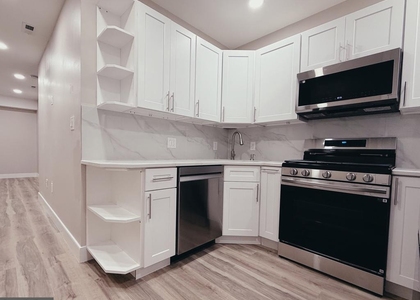 2720 W Thompson Street - Photo 1