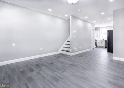 1927 S Norwood Street - Photo 1