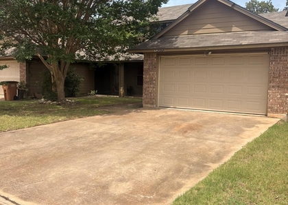 12406 Coronet St - Photo 1