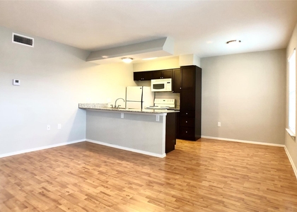 910 Duncan Ln - Photo 1