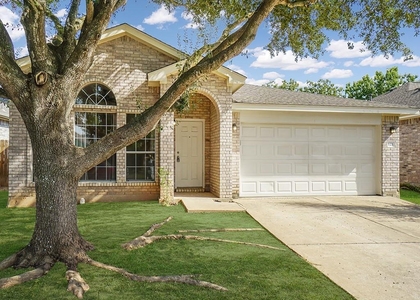 121 Shenandoah Trl - Photo 1