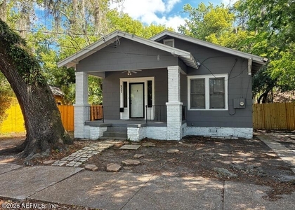 537 Alder Street - Photo 1
