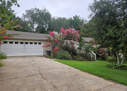 395 Monivea Lane - Photo 1
