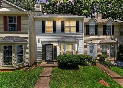 5582 Stonington Trace Parkway - Photo 1