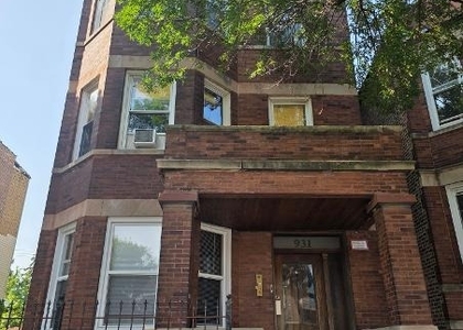 931 W 31st Street - Photo 1
