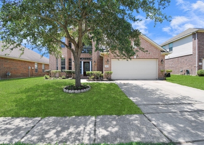 8627 Sweet Pasture Drive - Photo 1
