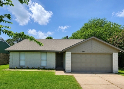 3860 Jasmine Drive - Photo 1