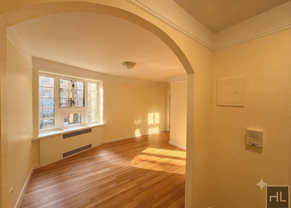 Jane St - Photo 1