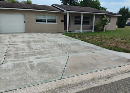 1850 57th Street N - Photo 1
