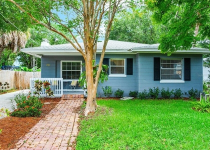 221 N Clearview Avenue - Photo 1