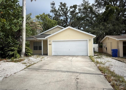 414 Ulelah Avenue - Photo 1