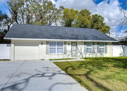 1205 W Hollywood Street - Photo 1