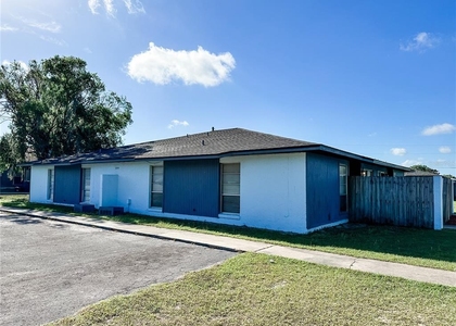 5390 Se 29th Place - Photo 1