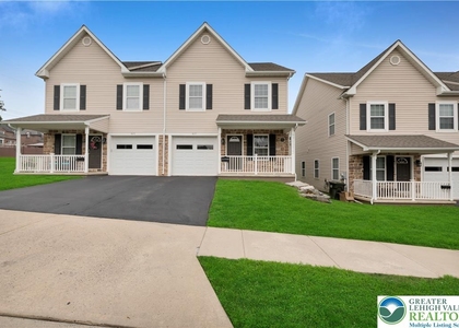 825 16th Avenue - Photo 1