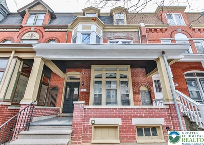 41 N 11th Street - Photo 1