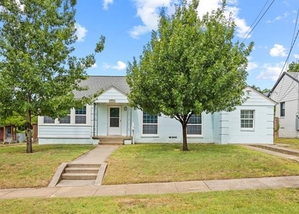 907 Buckalew Street - Photo 1