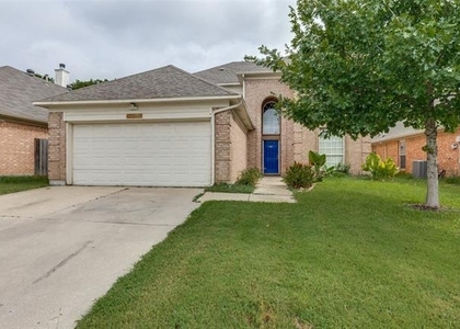4725 Grant Park Avenue - Photo 1