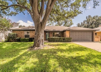 1100 Purdue Drive - Photo 1