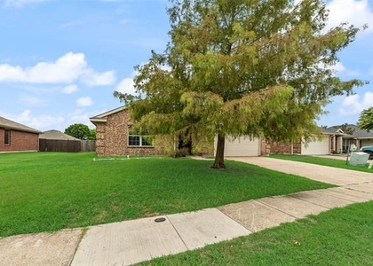2701 Mockingbird Street - Photo 1