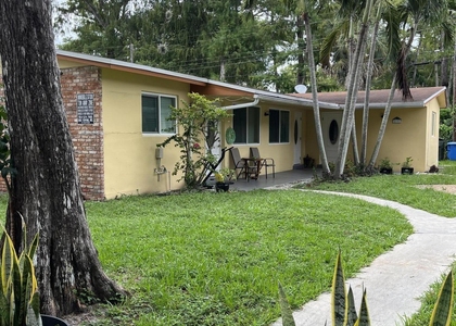 4250 Nw 21st Avenue - Photo 1