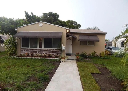 1111 N 25th Avenue - Photo 1