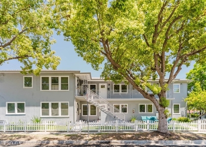 1700 N Fairview Street - Photo 1