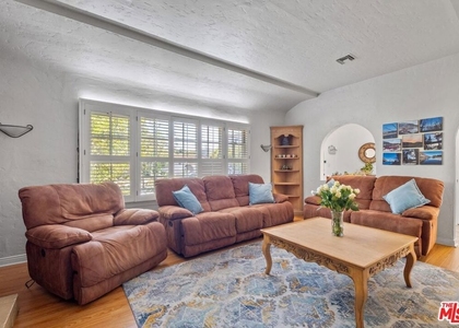 471 S Clark Drive - Photo 1