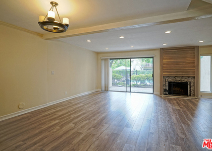5760 Owensmouth Avenue - Photo 1