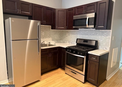 3211 W Montgomery Avenue - Photo 1