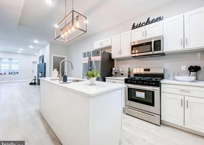 3226 Page Street - Photo 1