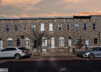 2640 E Oliver Street - Photo 1